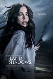 Постер к Убийца в семье (Остров теней) смотреть онлайн на HD Rezka